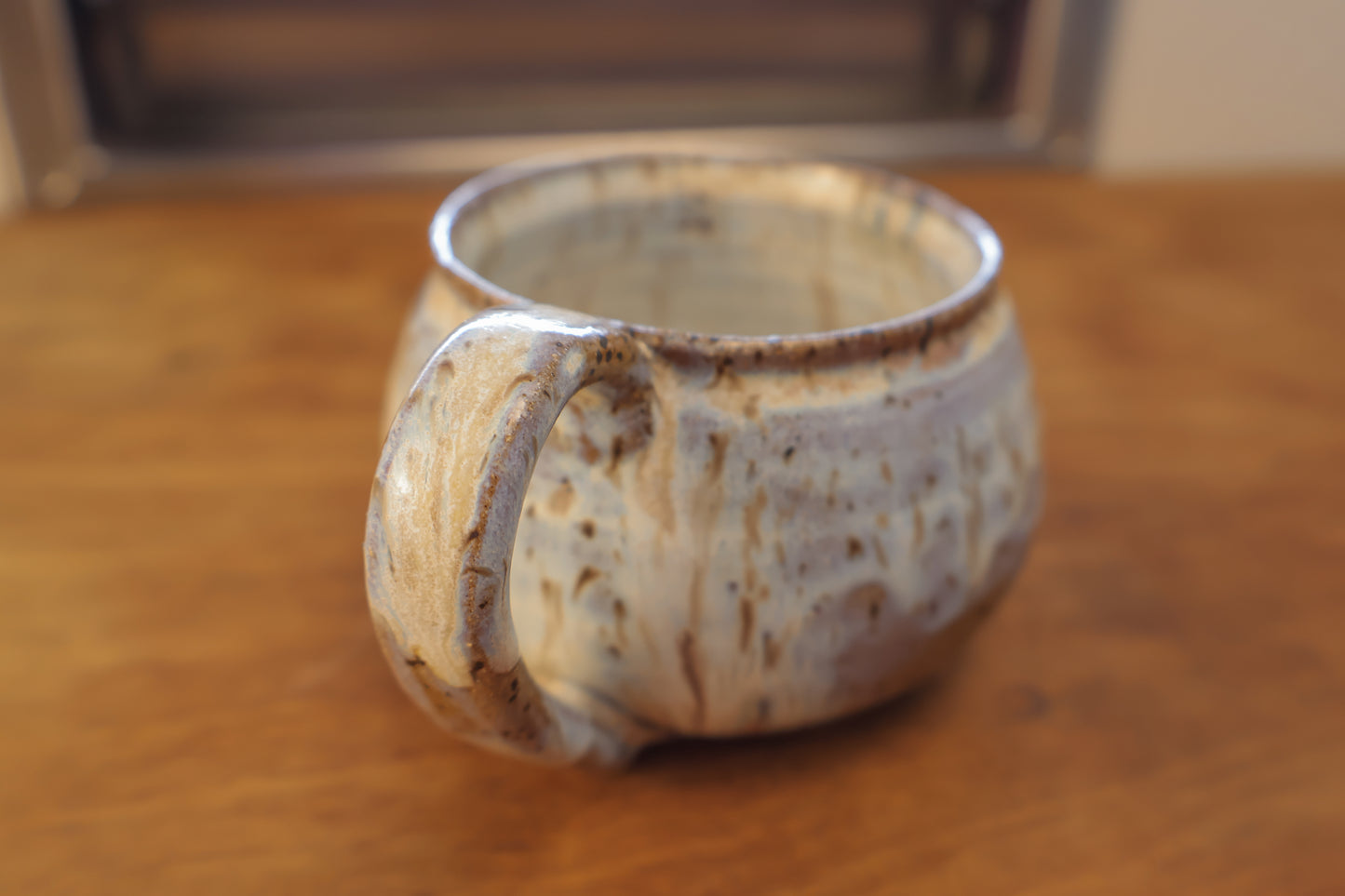 Round White Melted Mug